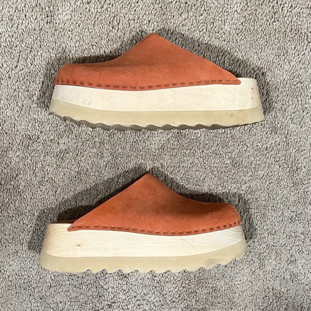 Bryr Orange Clogs - Picture 3 of 6